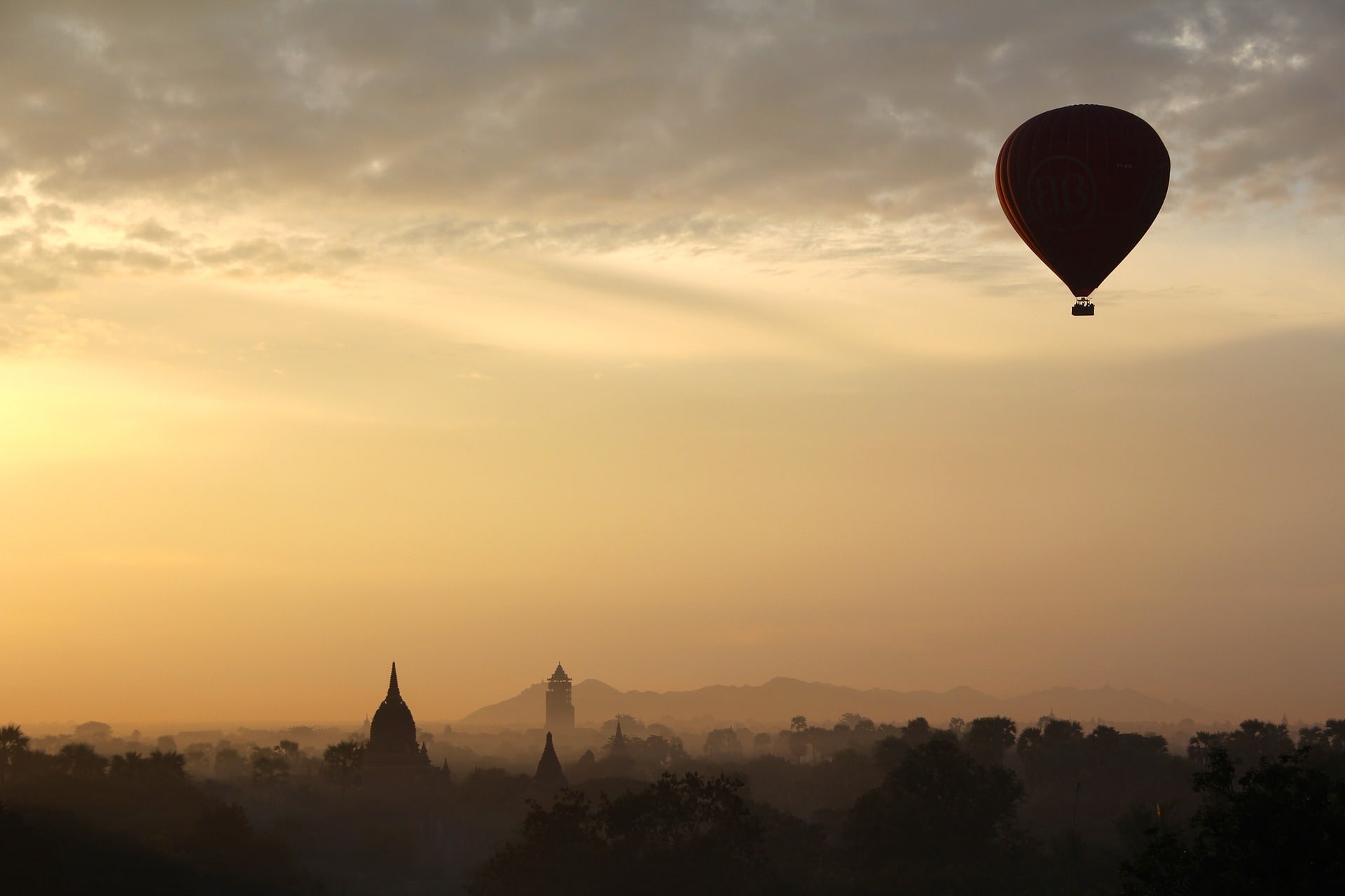 hot air balloon
