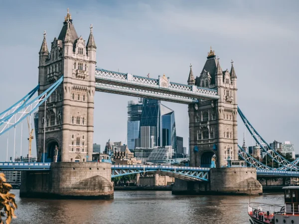 England & France: Royal Heritage & Renaissance Wonders